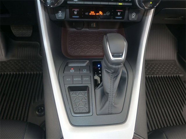Used 2025 Toyota RAV4 Limited w/ Weather Package image 8