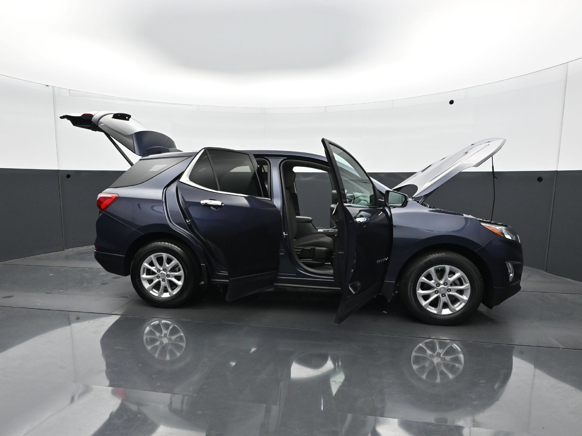 Used 2018 Chevrolet Equinox LT FWD image 37