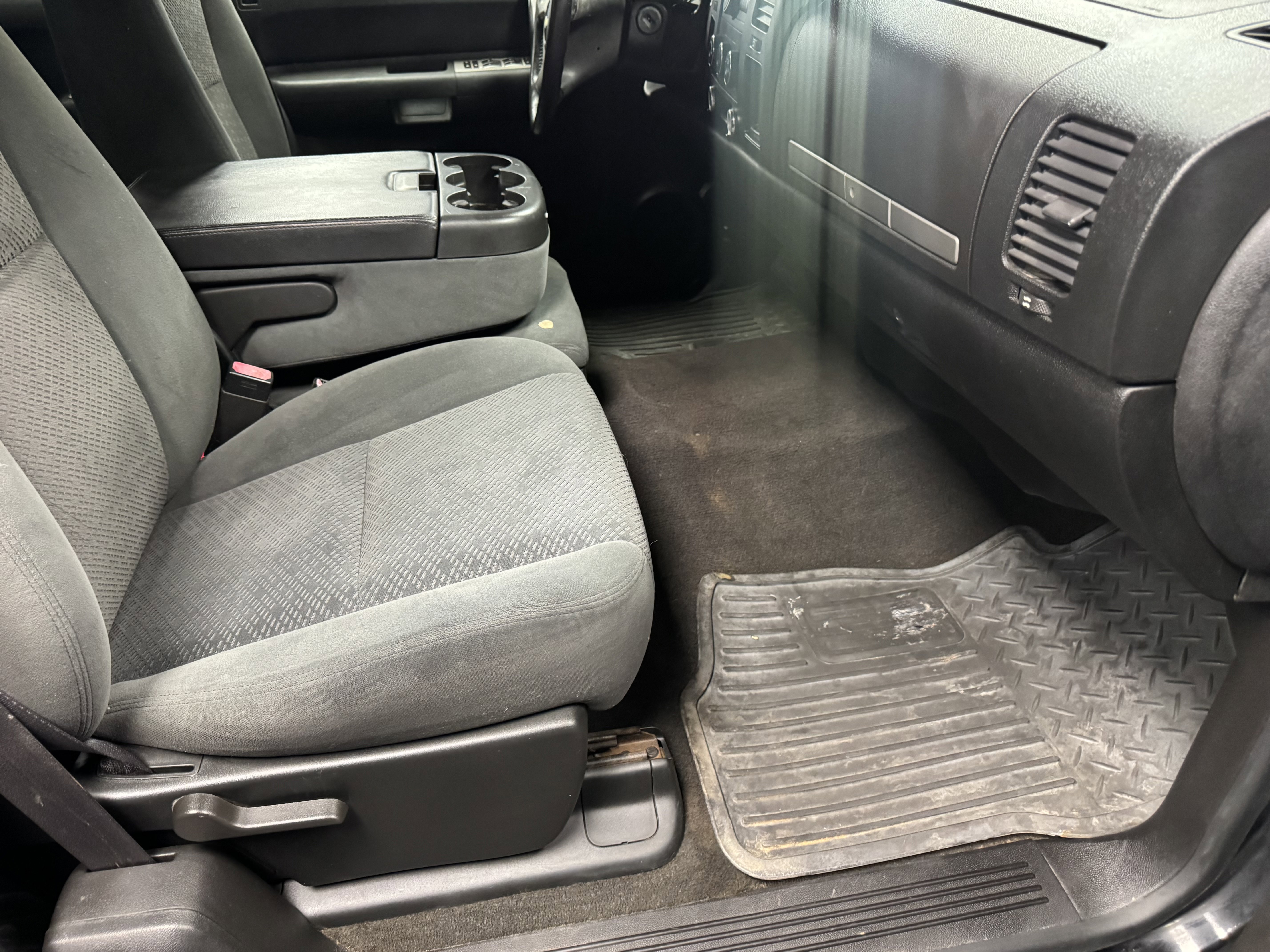 Used 2008 Chevrolet Silverado 1500 LT w/ Texas Edition RWD image 11
