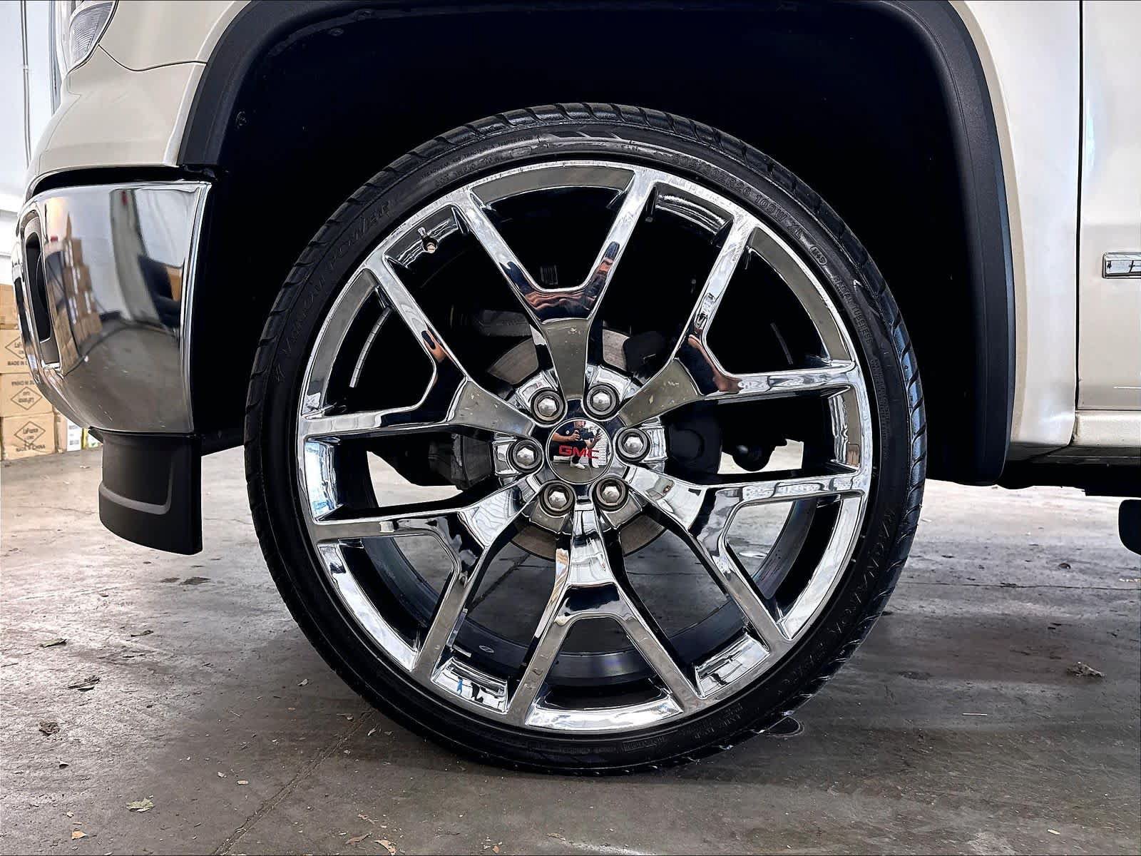 Used 2014 GMC Sierra 1500 SLT w/ SLT Crew Cab Value Package AWD/4WD image 36