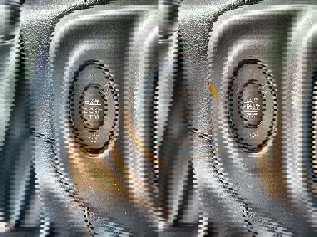 Used 2023 Jeep Gladiator Willys image 24