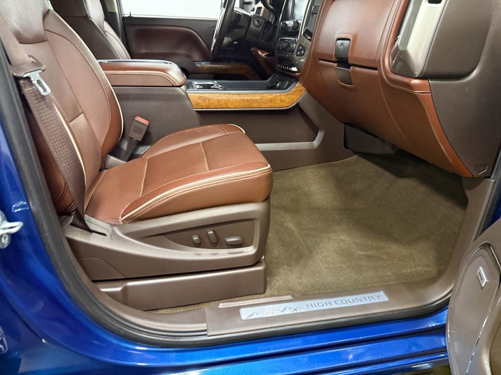 Used 2015 Chevrolet Silverado 2500 High Country w/ Duramax Plus Package image 65