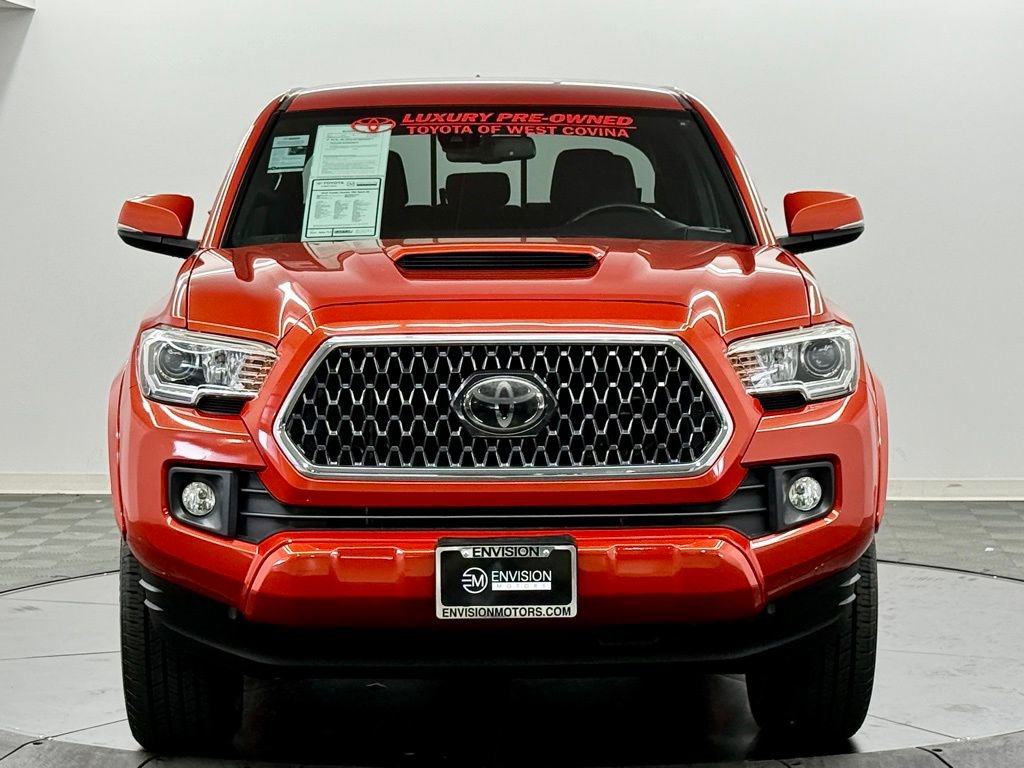 Used 2018 Toyota Tacoma TRD Sport AWD/4WD image 6