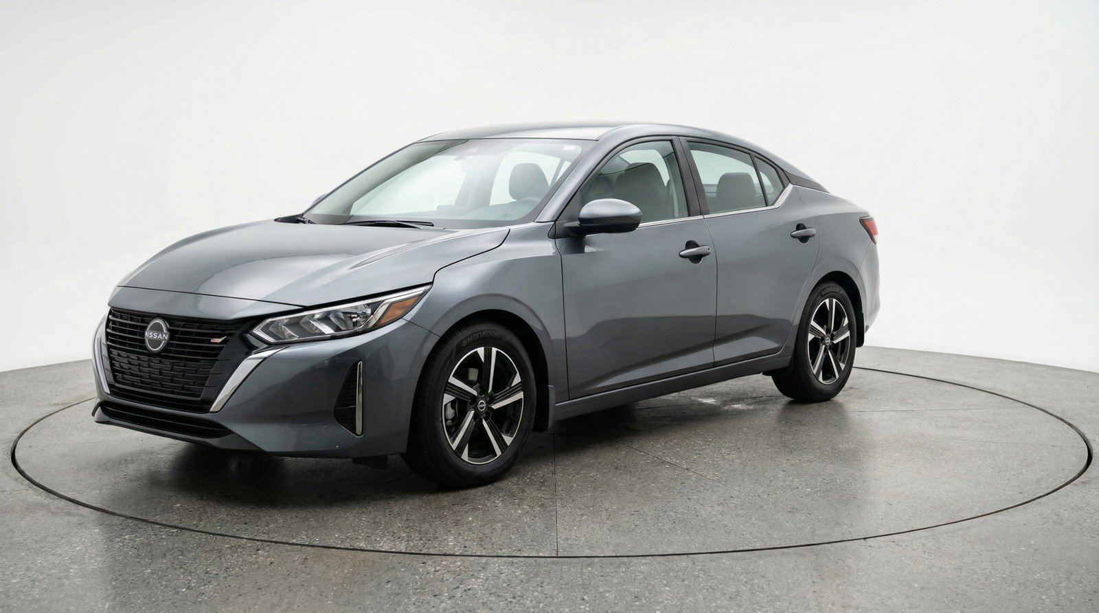 Used 2025 Nissan Sentra SV FWD image 3