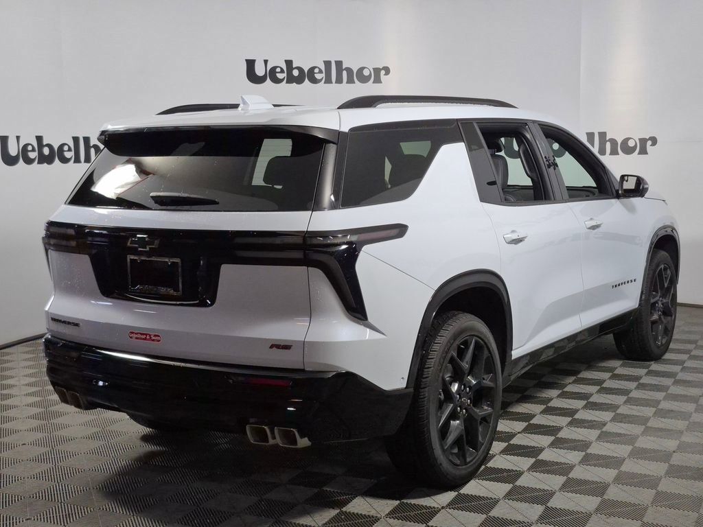 New 2026 Chevrolet Traverse RS w/ LPO, Floor Liner Package FWD image 7