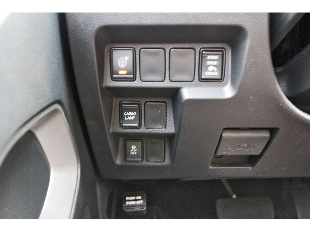 Used 2025 Nissan Frontier SV w/ SV Convenience Package RWD image 24