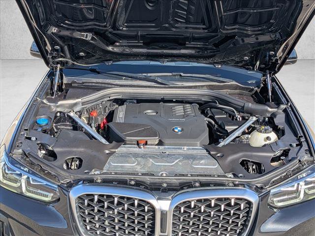 Used 2025 BMW X4 xDrive30i image 23