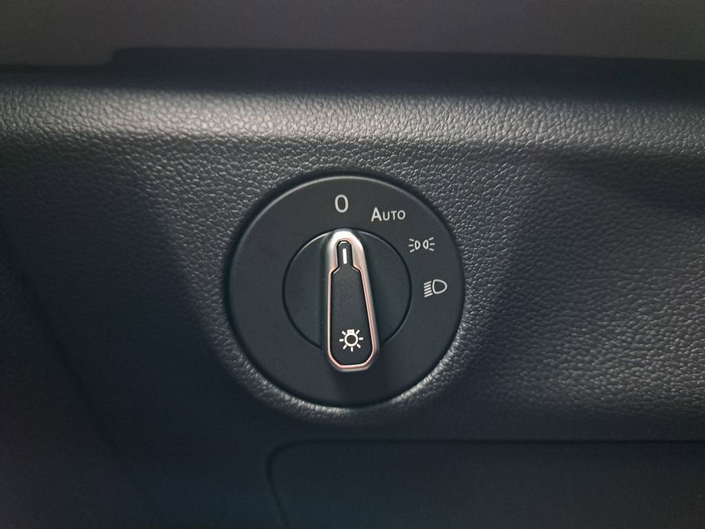 New 2026 Volkswagen Jetta SE image 24