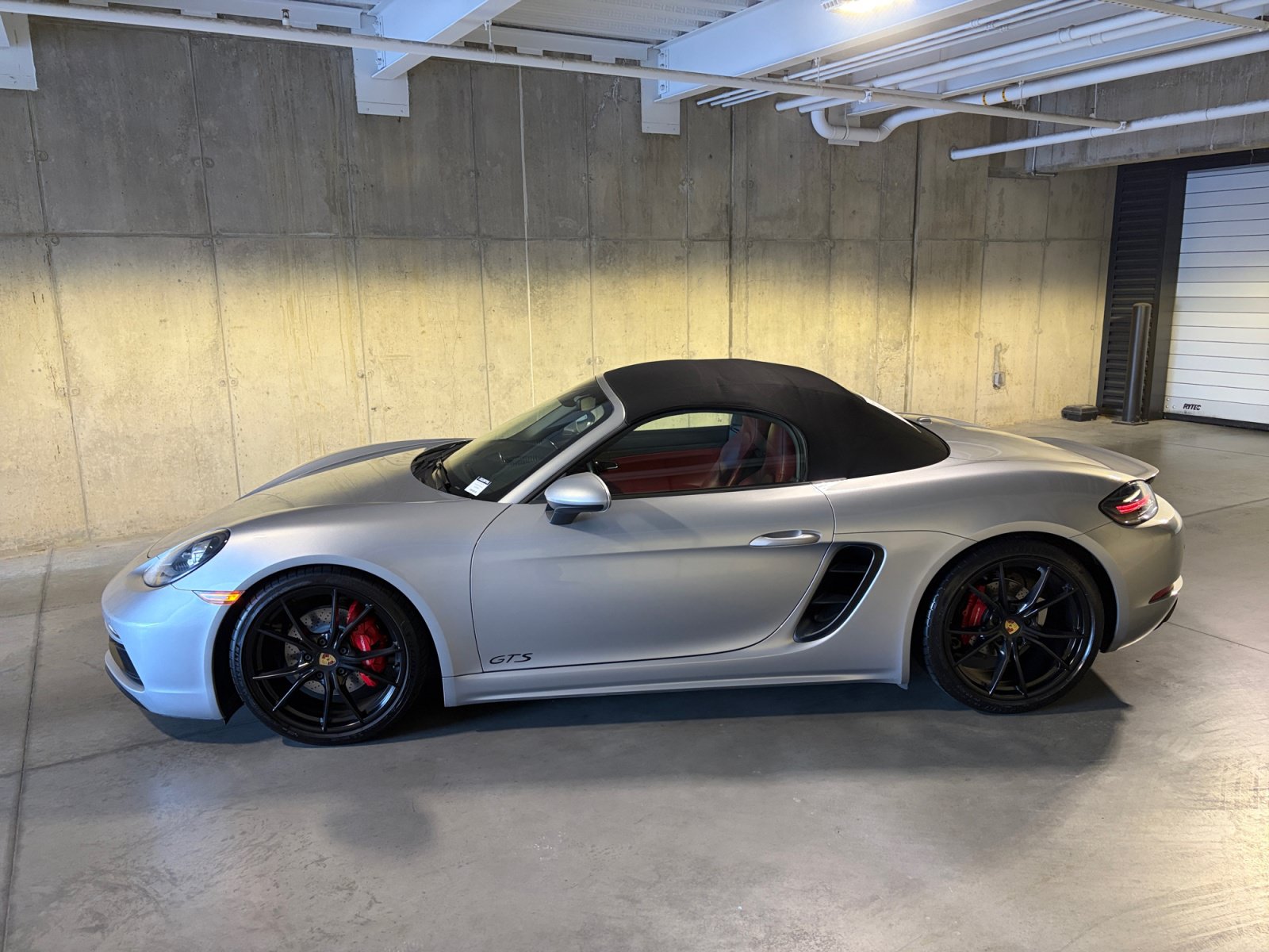 Certified 2018 Porsche 718 Boxster GTS RWD image 2