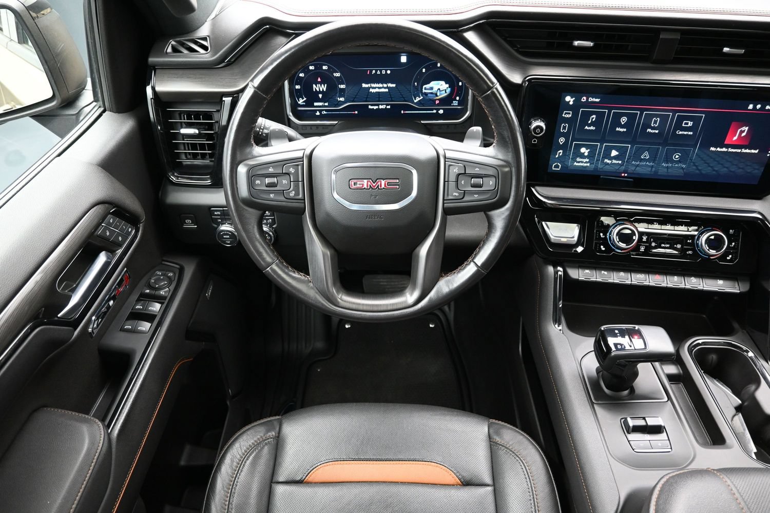 Used 2023 GMC Sierra 1500 AT4 w/ AT4 Premium Package AWD/4WD image 26