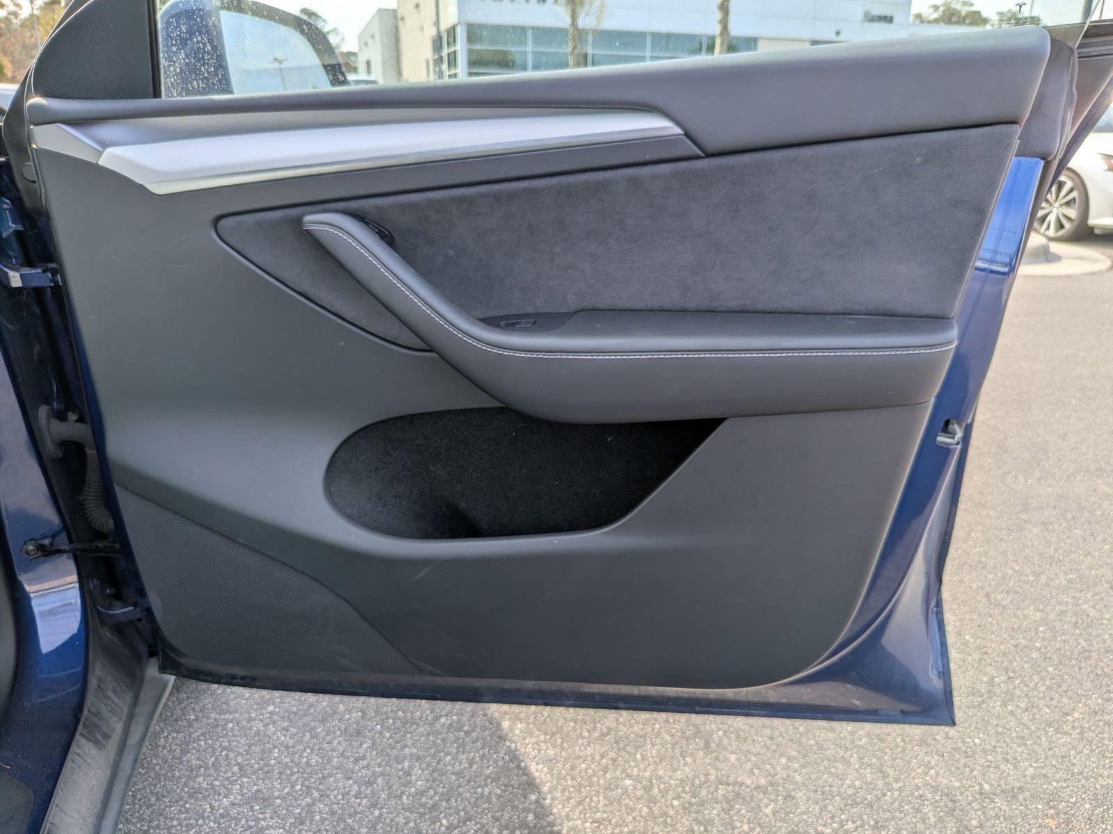 Used 2023 Tesla Model Y Long Range image 34