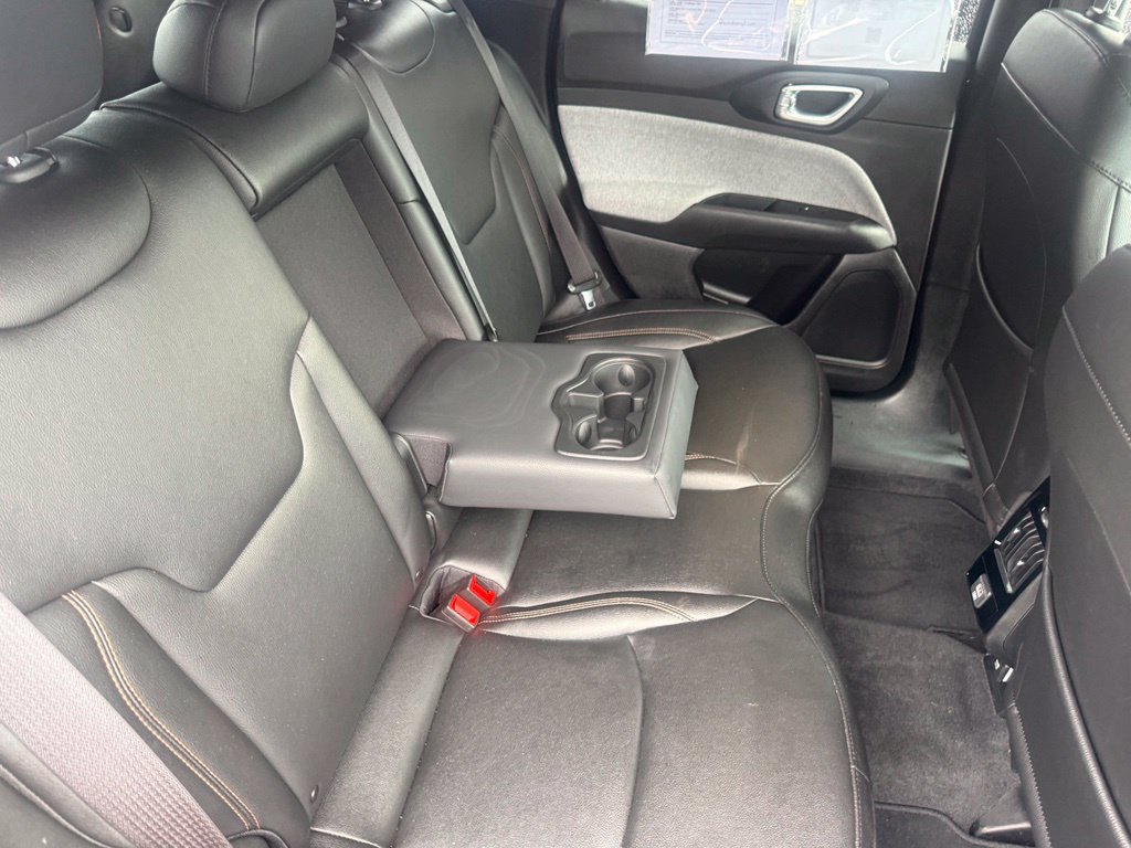 Certified 2024 Jeep Compass Latitude AWD/4WD image 52