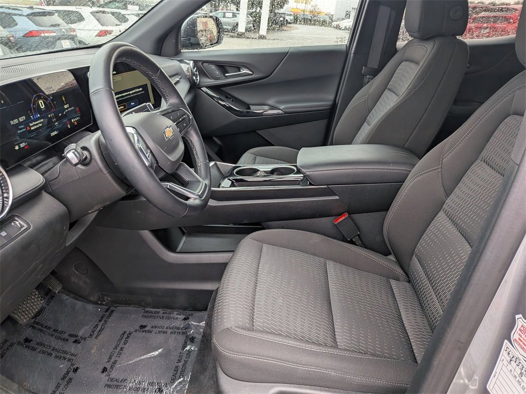 Used 2025 Chevrolet Equinox LT image 22