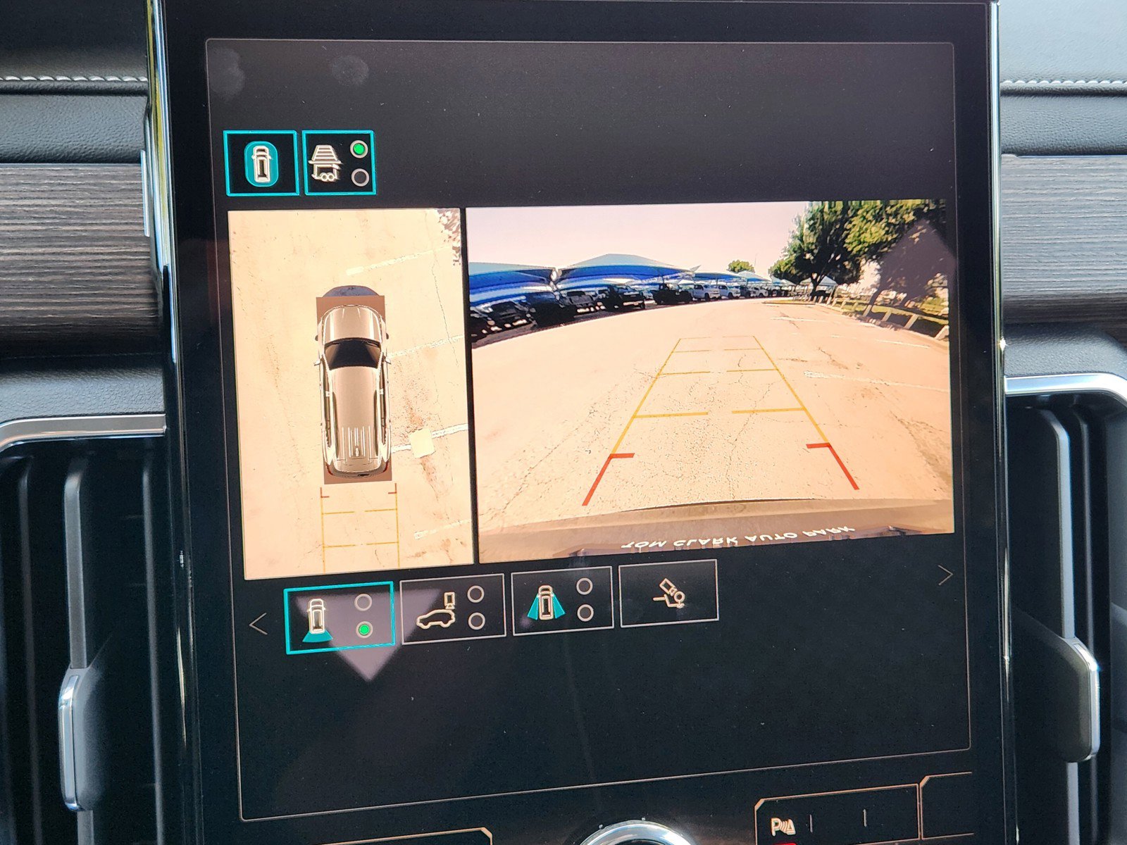 Used 2025 GMC Acadia Denali w/ LPO, Floor Liner Package image 7