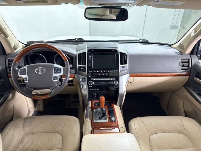 Used 2013 Toyota Land Cruiser image 23
