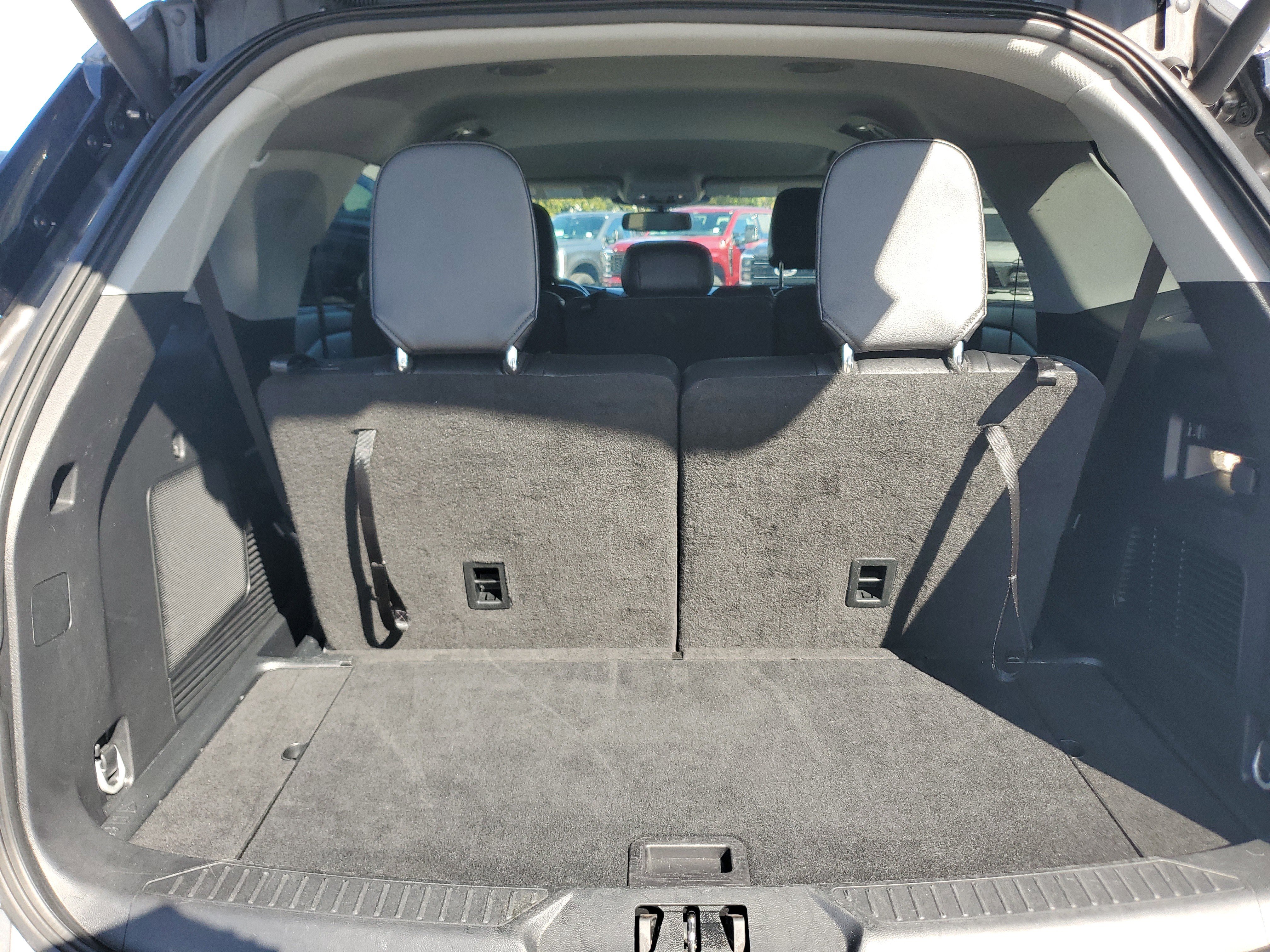 Used 2023 Ford Explorer Limited image 15