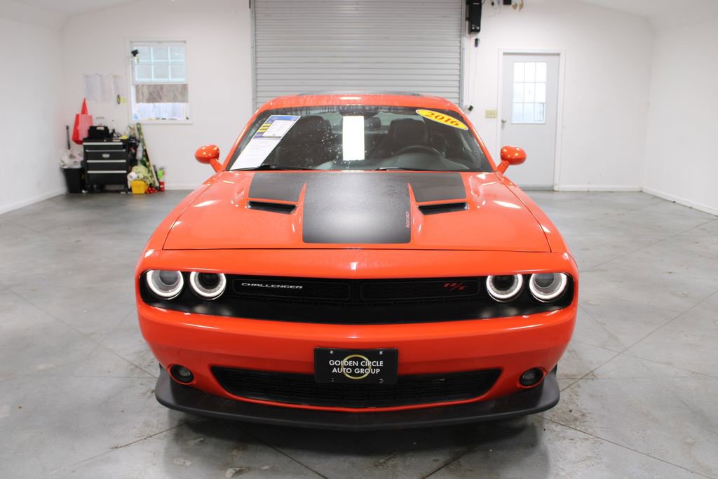 Used 2016 Dodge Challenger R/T Scat Pack w/ Leather Interior Group image 3