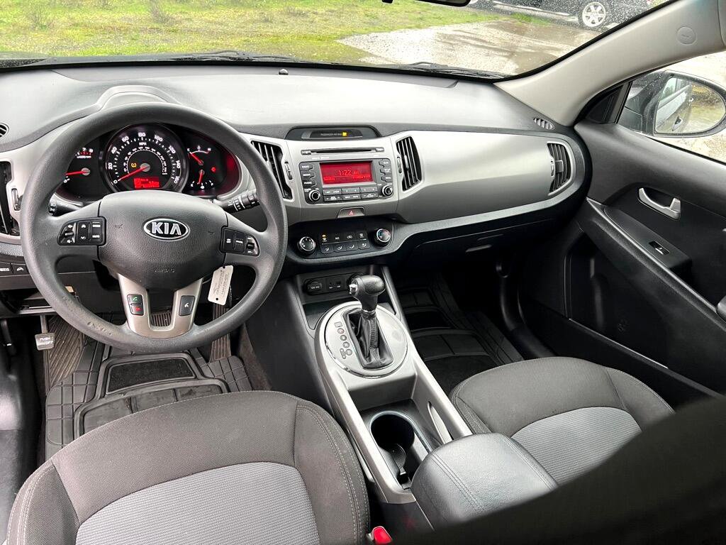 Used 2015 Kia Sportage LX image 30