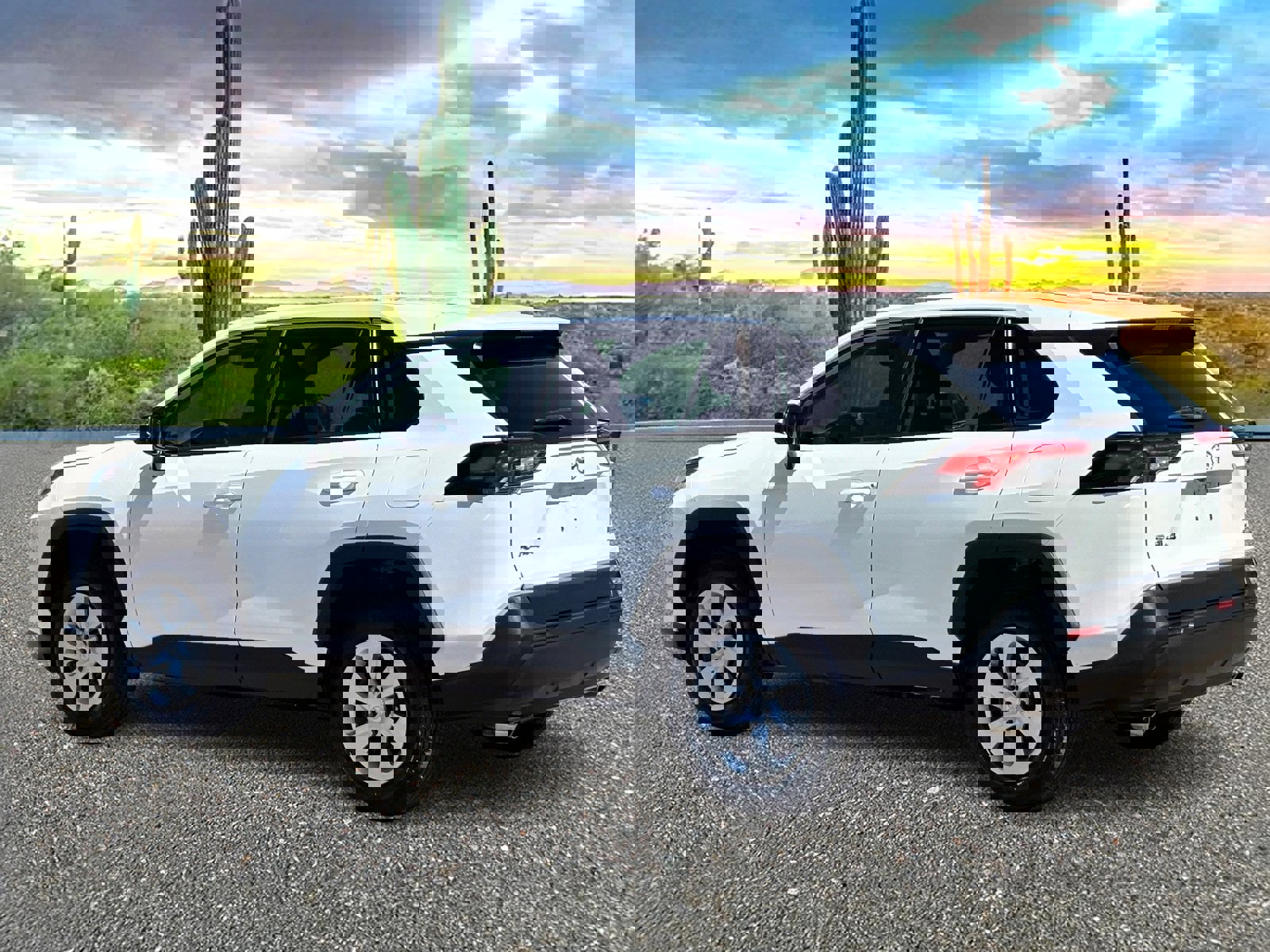 Used 2025 Toyota RAV4 LE image 4