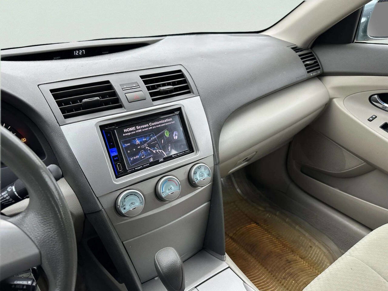 Used 2009 Toyota Camry FWD image 25