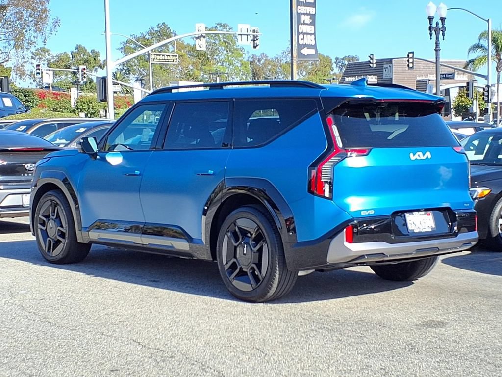Certified 2024 Kia EV9 GT-Line AWD/4WD image 4