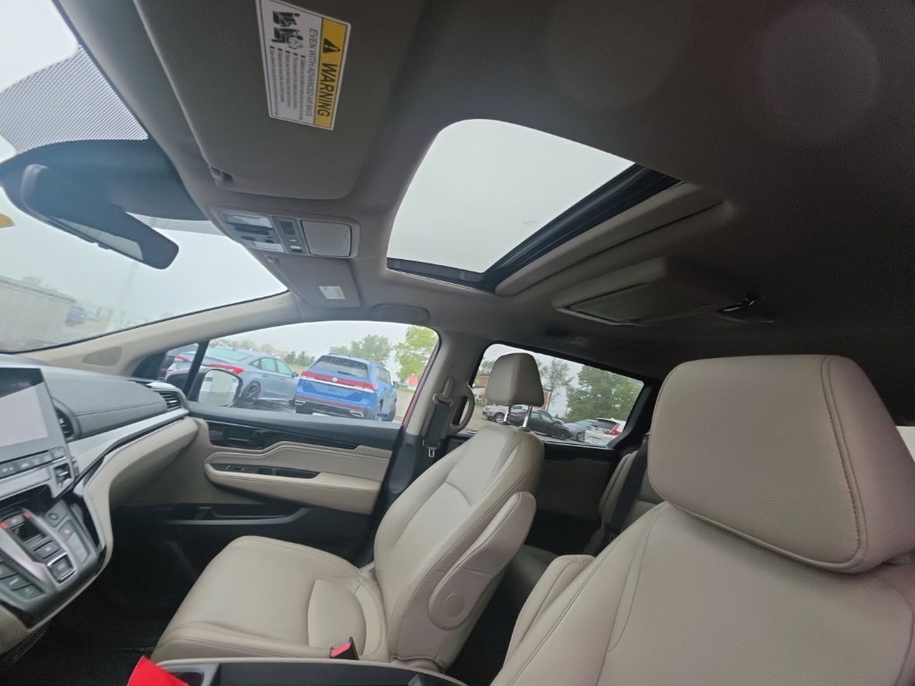 Certified 2023 Honda Odyssey Touring image 14