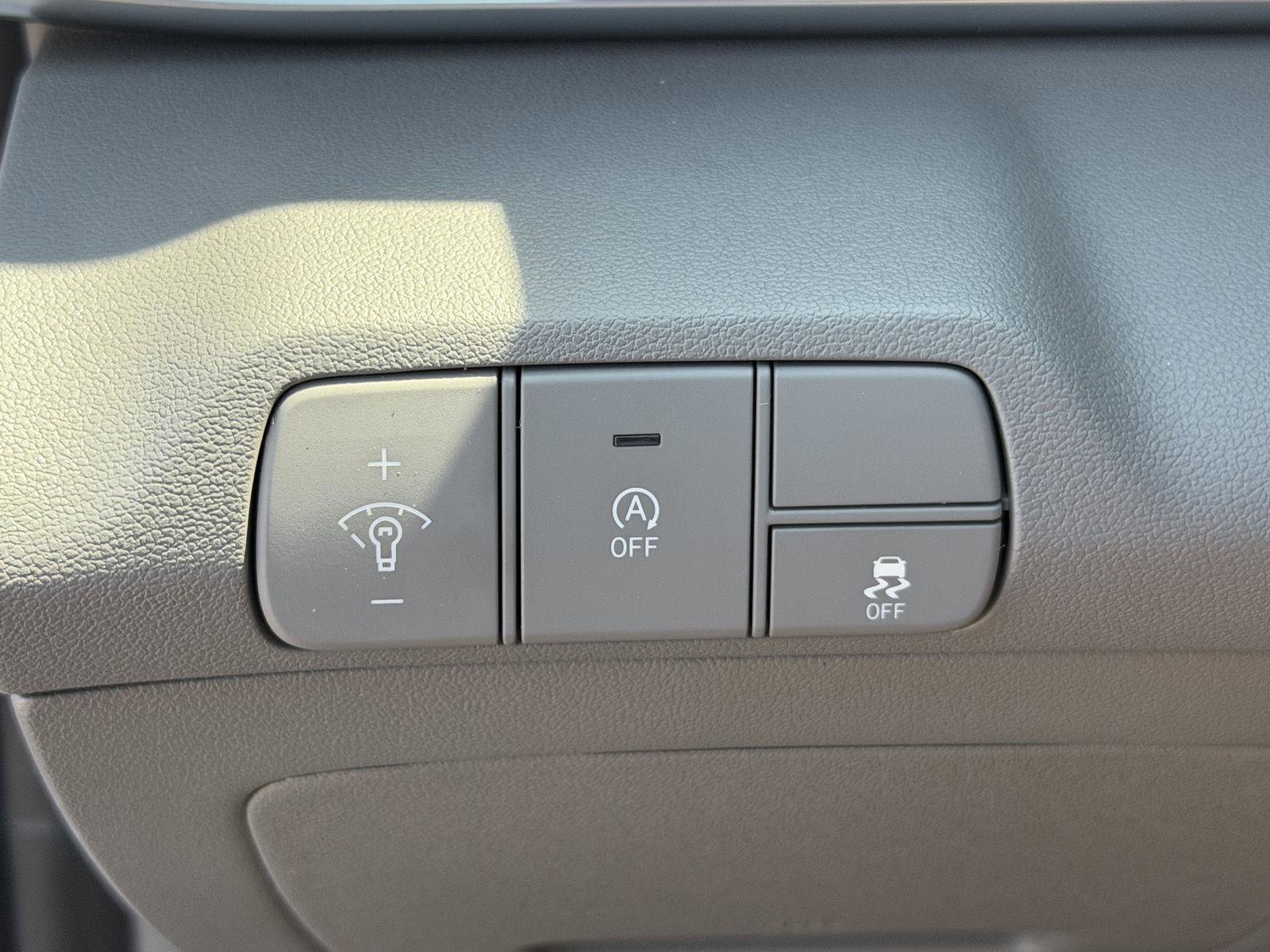 New 2026 Hyundai Elantra SE FWD image 16