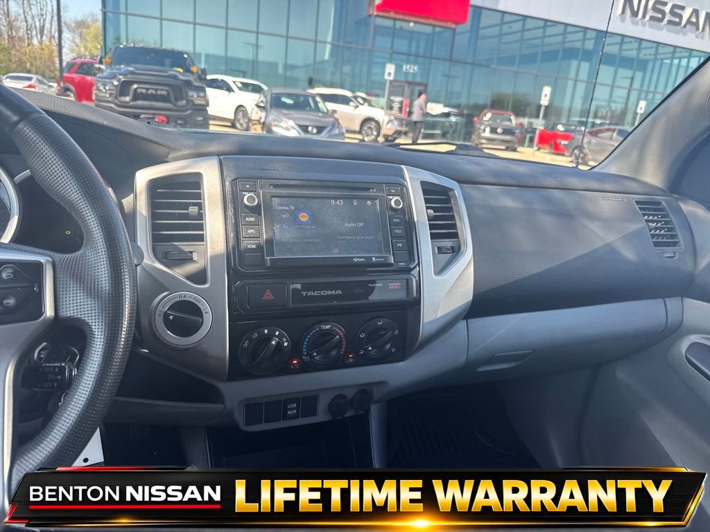 Used 2015 Toyota Tacoma 4x4 Double Cab w/ SR5 Package image 16