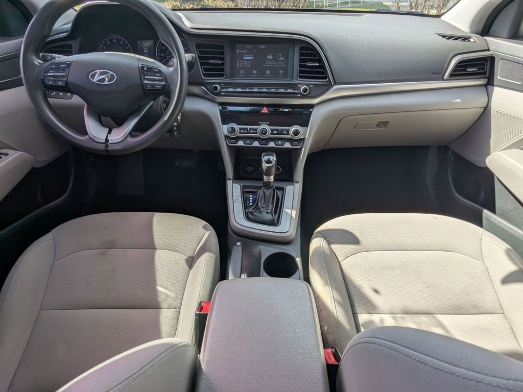 Used 2020 Hyundai Elantra SEL image 16