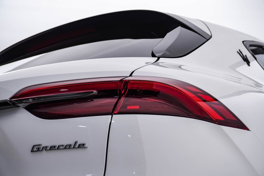 Used 2025 Maserati Grecale Modena image 13