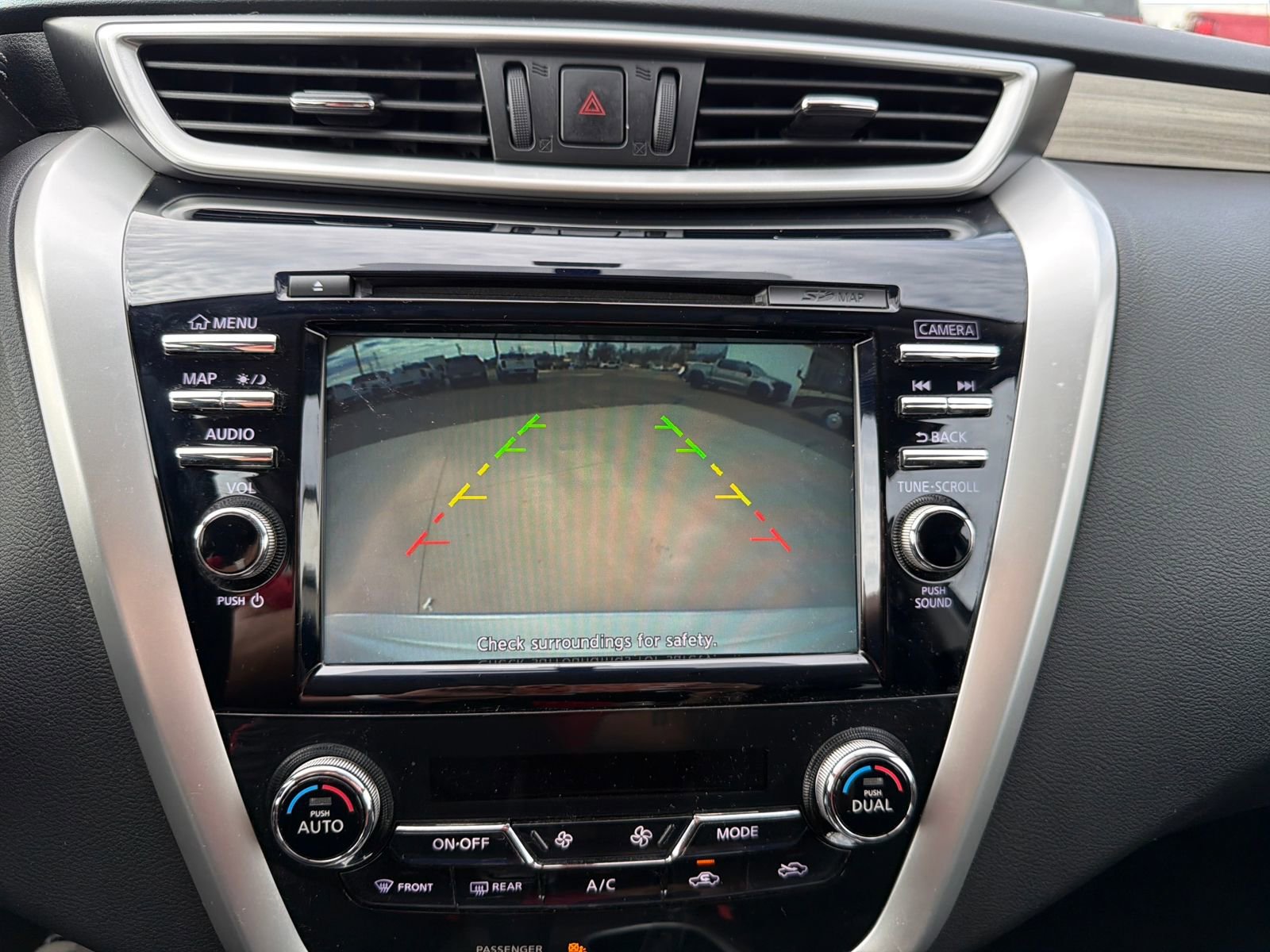 Used 2018 Nissan Murano SV image 21