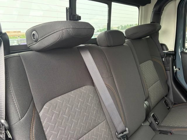 New 2026 Jeep Gladiator Mojave w/ Safety Group AWD/4WD image 31