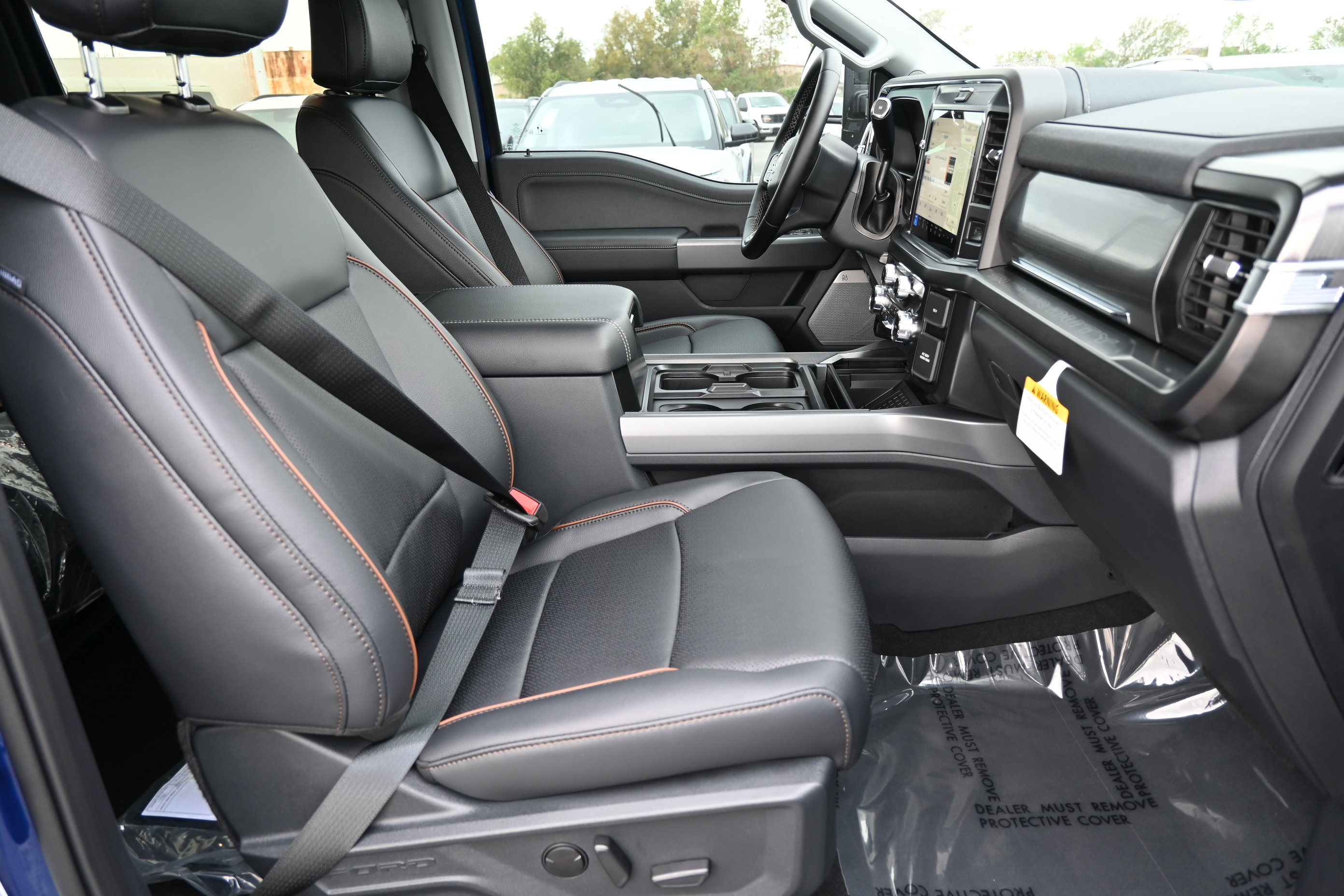 New 2026 Ford F250 Lariat w/ Black Appearance Package image 19