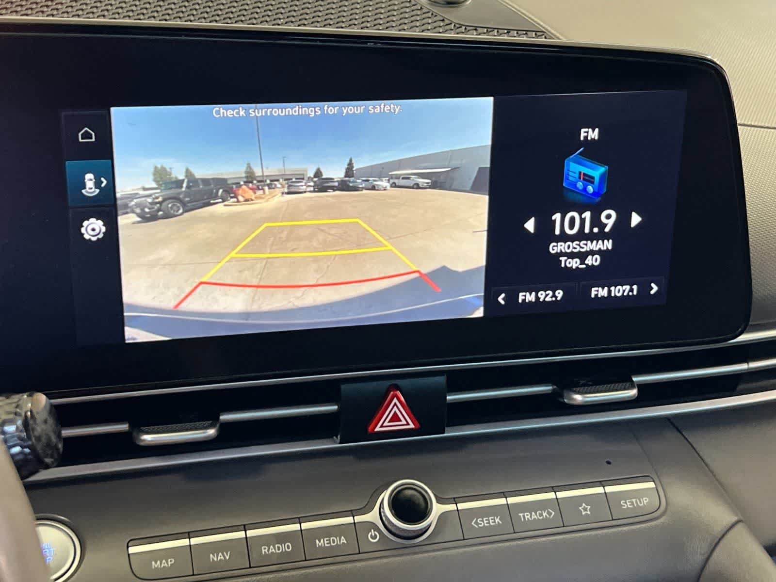 Used 2023 Hyundai Elantra SEL w/ Convenience Package FWD image 20