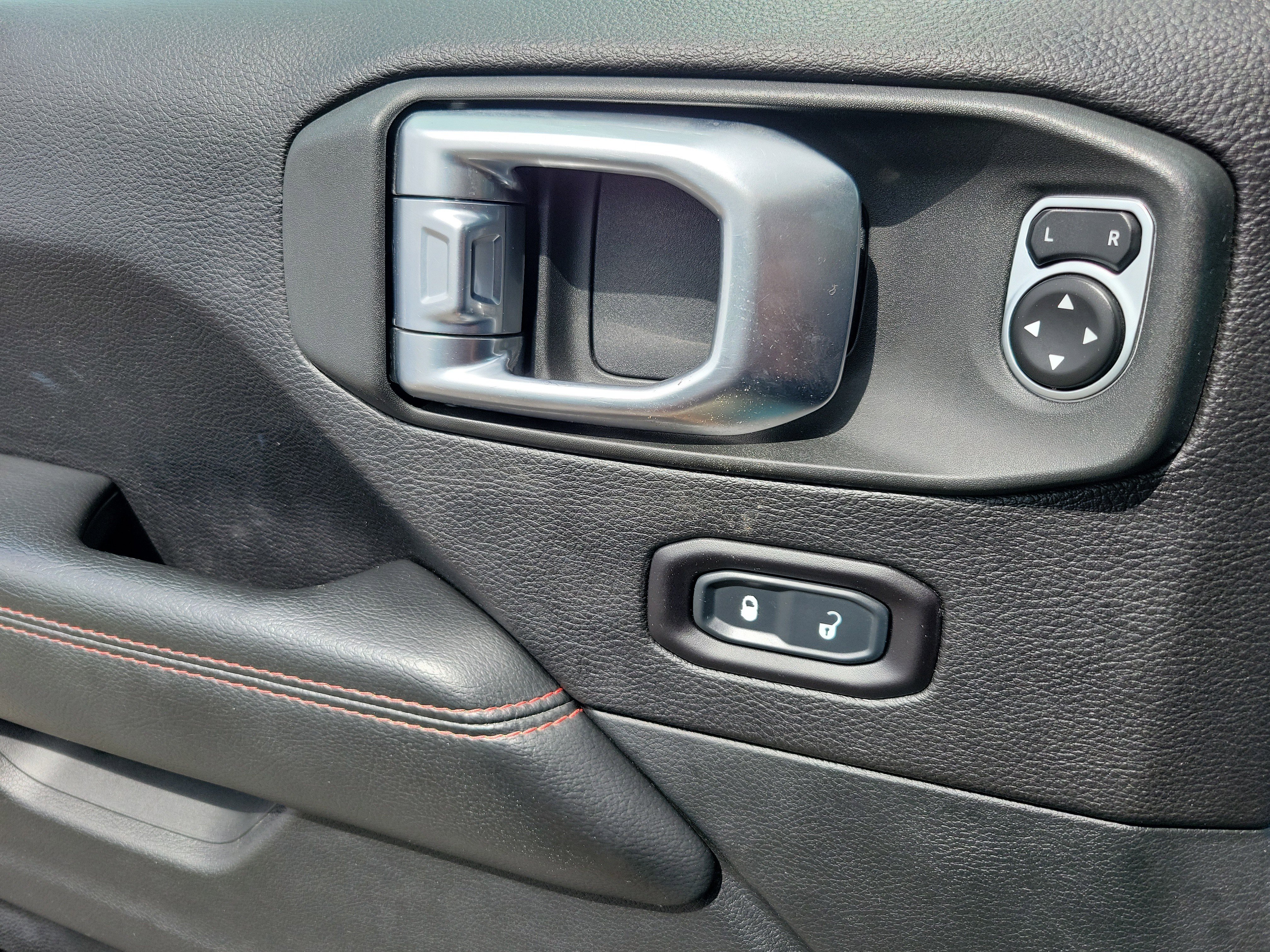 Used 2019 Jeep Wrangler Unlimited Rubicon image 6