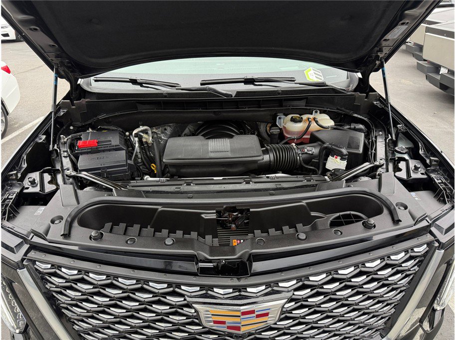 Used 2025 Cadillac Escalade ESV Premium Luxury image 50