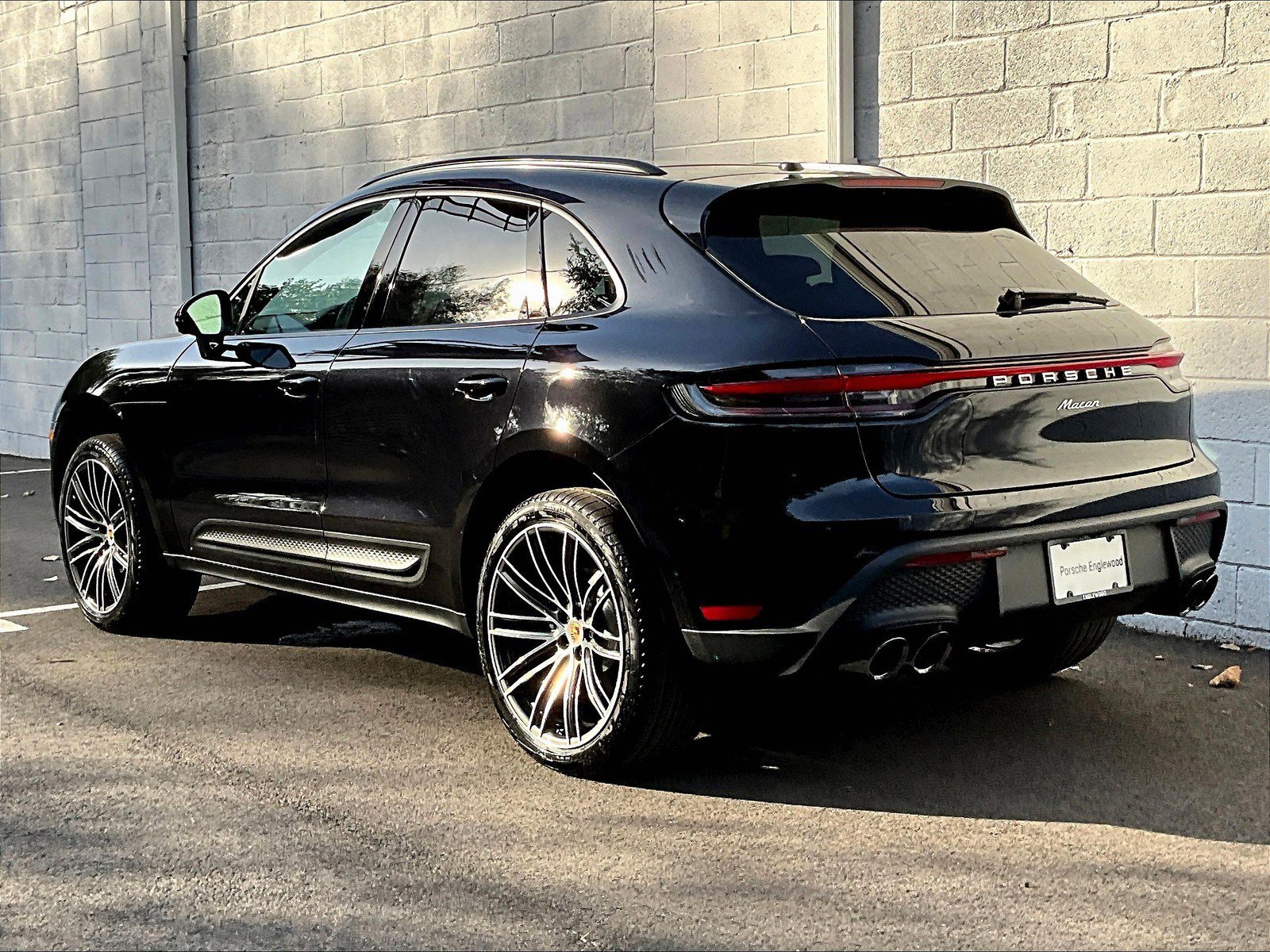 New 2026 Porsche Macan image 3