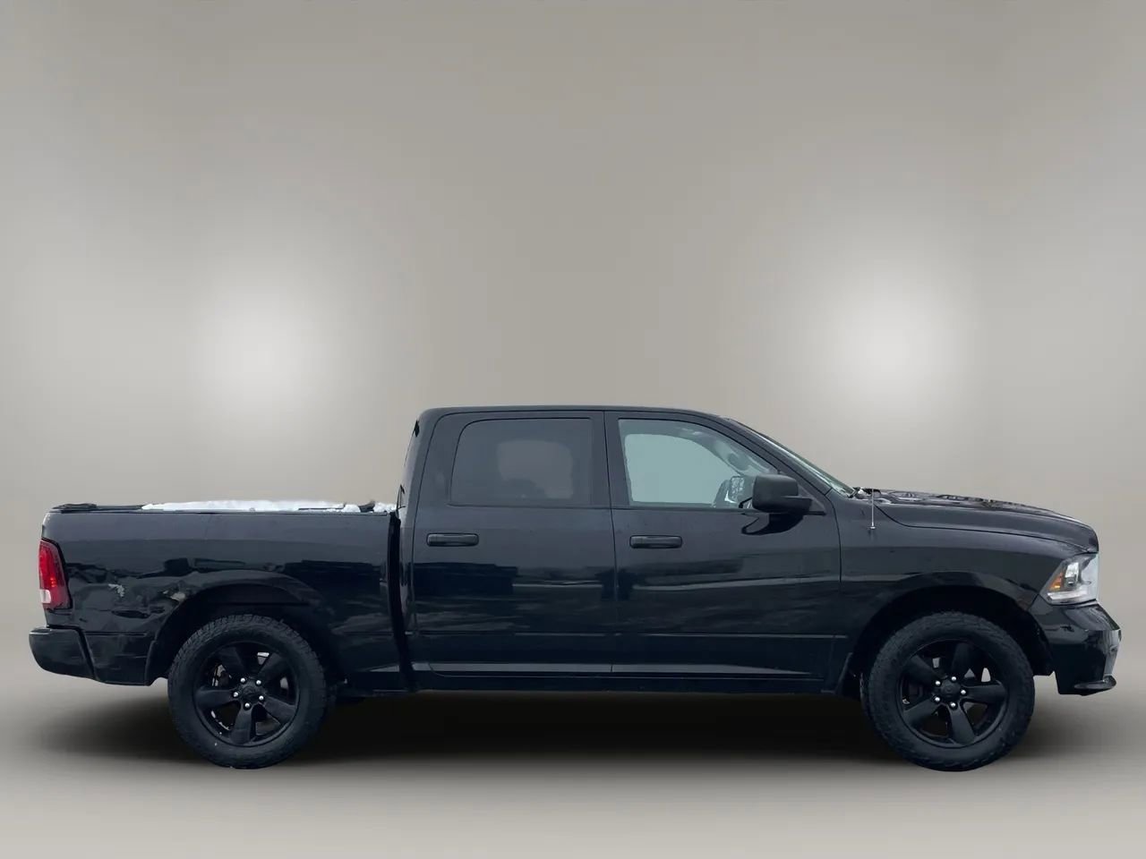 Used 2014 RAM 1500 Express w/ Black Ram 1500 Express Group image 4