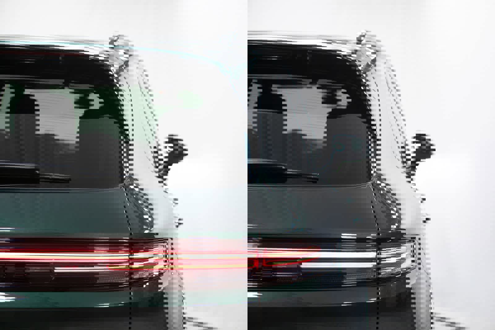 New 2025 Porsche Cayenne GTS image 21