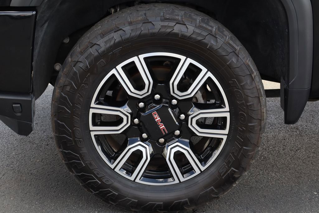 Certified 2023 GMC Sierra 2500 AT4 w/ AT4 Preferred Package image 31