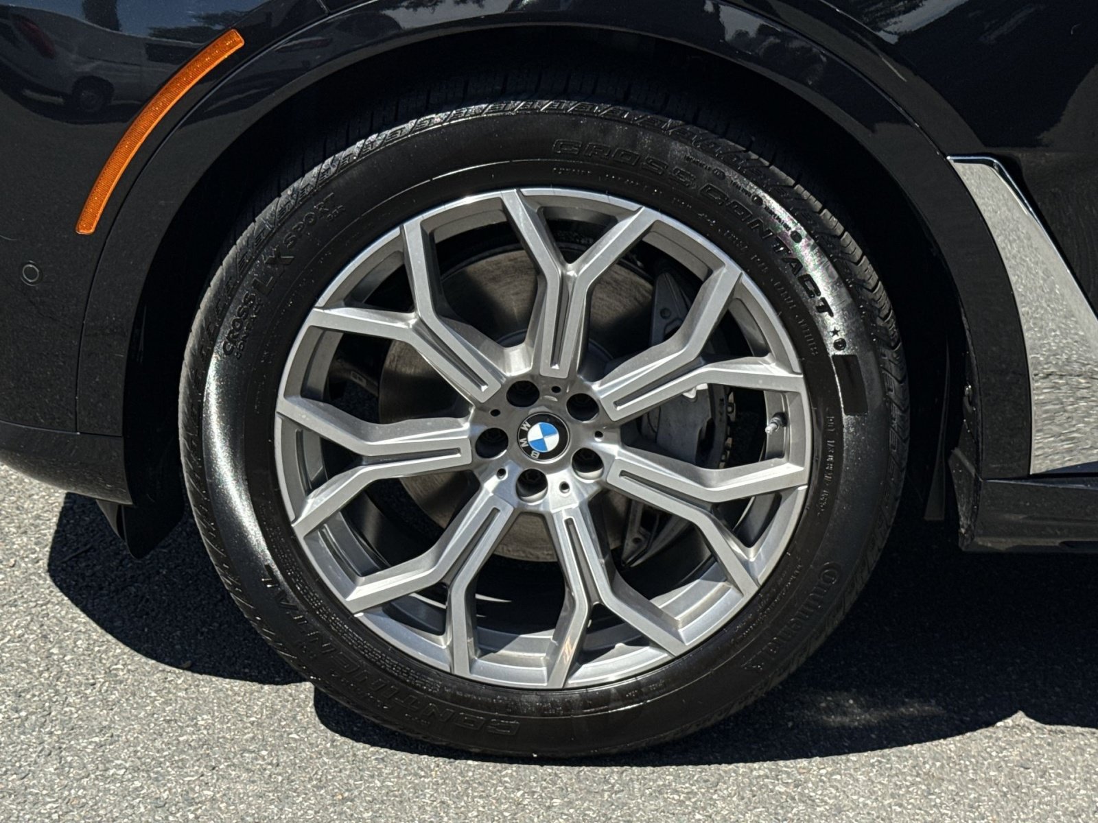 Used 2023 BMW X7 xDrive40i w/ Premium Package AWD/4WD image 12