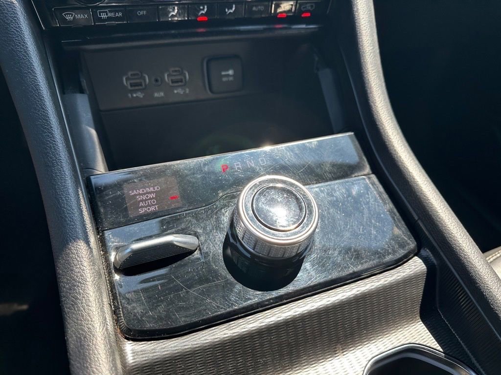 Used 2024 Jeep Grand Cherokee Limited image 33