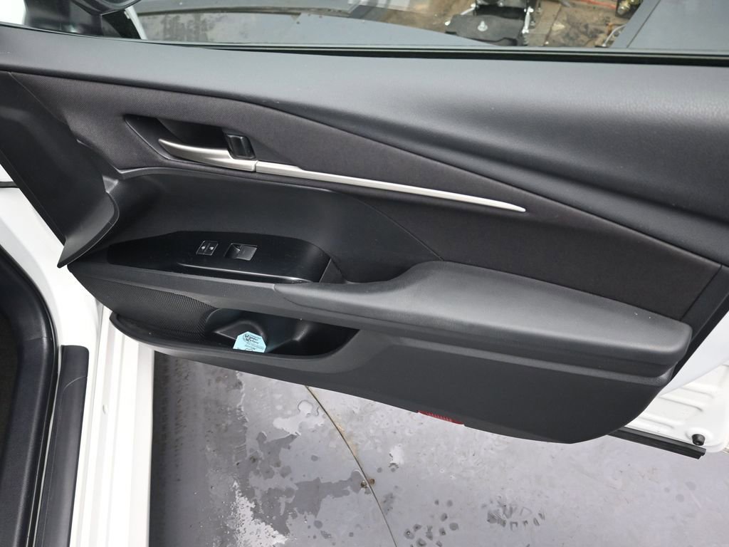 Used 2025 Toyota Camry LE image 35