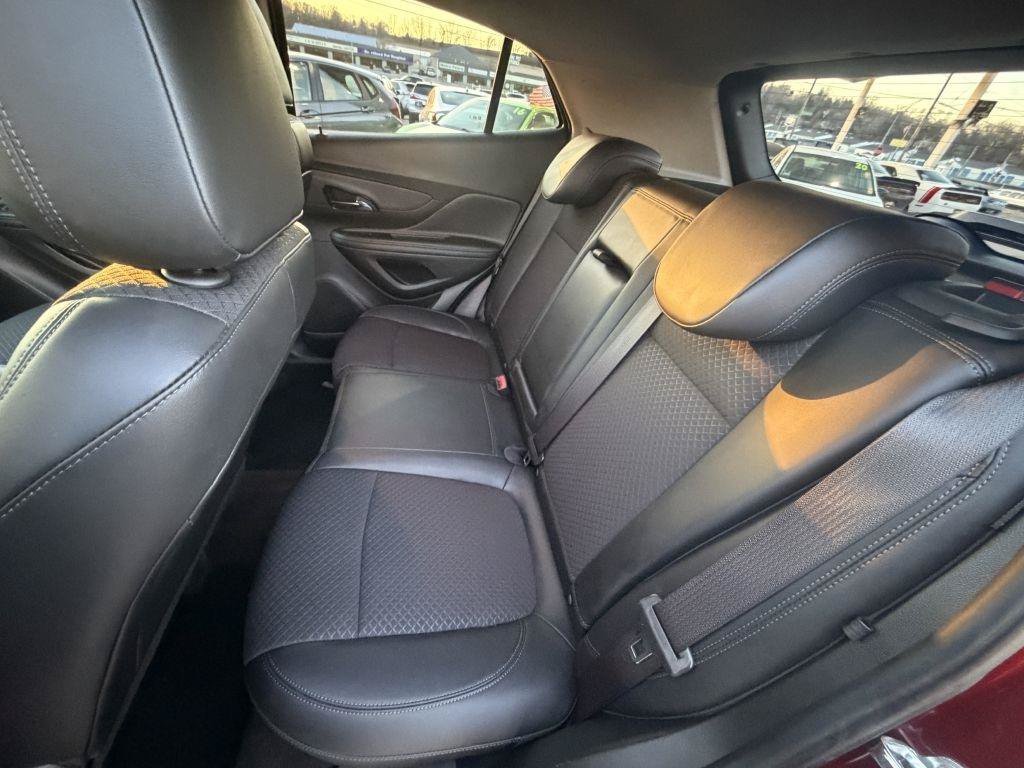 Used 2021 Buick Encore Preferred w/ Safety Package image 9