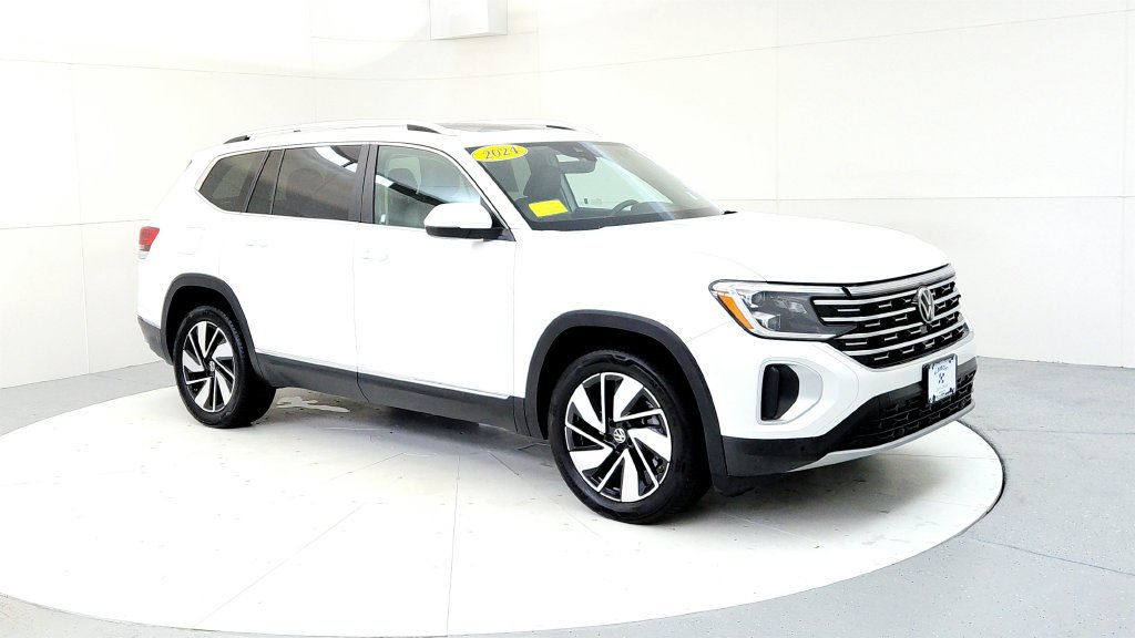 Used 2024 Volkswagen Atlas SEL AWD/4WD image 7