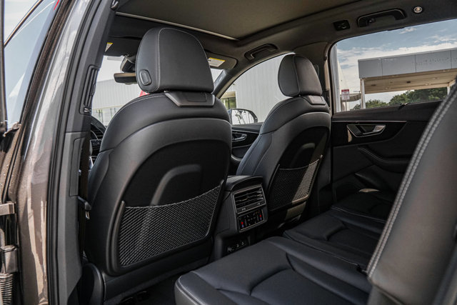 Used 2025 Audi Q7 3.0T Premium Plus image 28