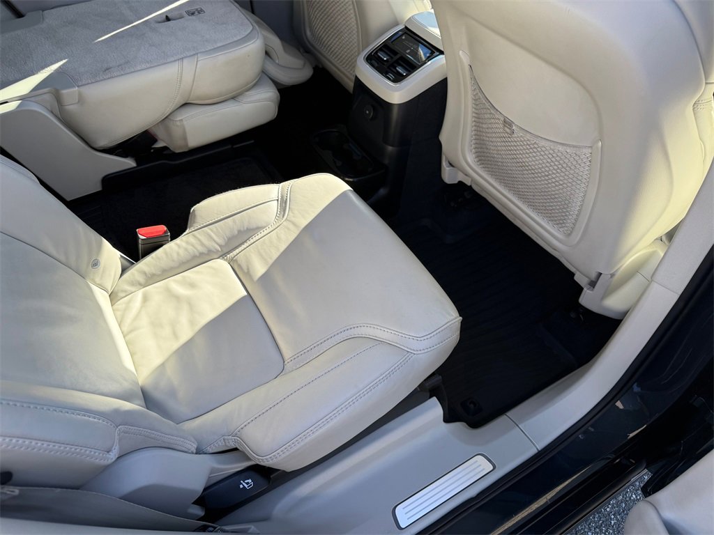 Used 2022 Volvo XC90 T8 Inscription w/ Advanced Package image 35