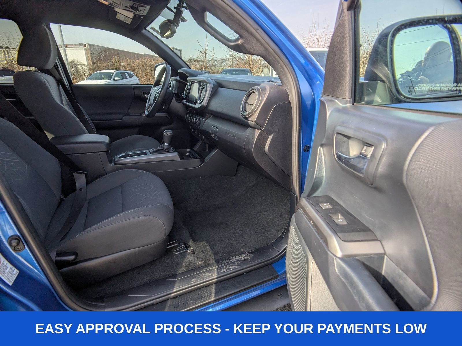 Used 2017 Toyota Tacoma TRD Off-Road w/ Tow Package (A/T) image 15