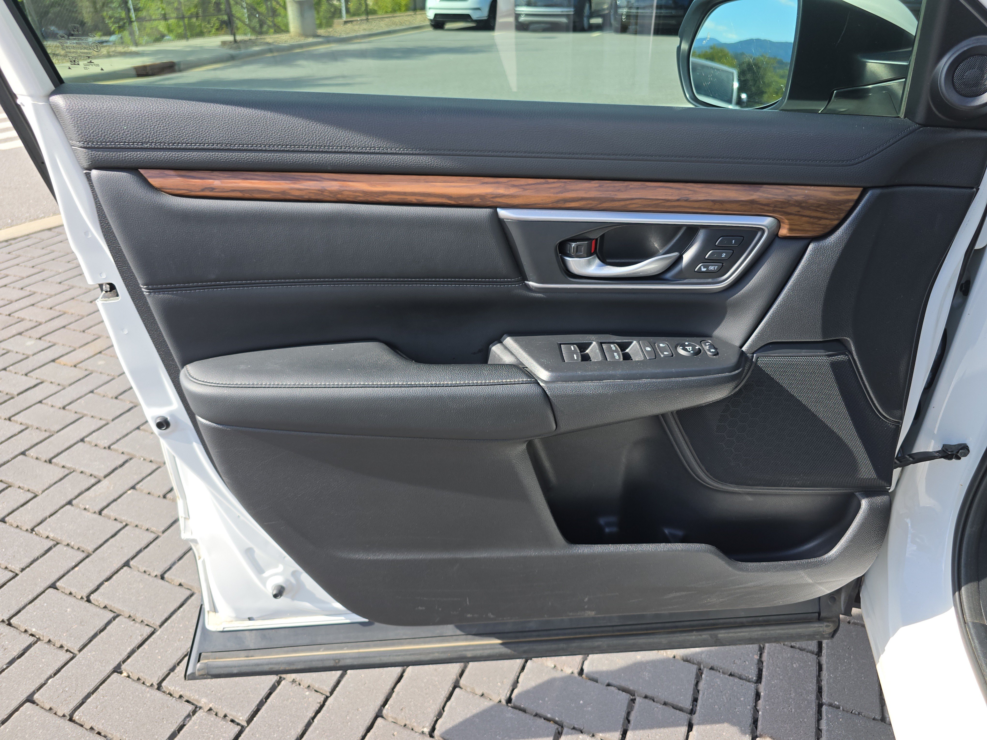 Used 2022 Honda CR-V EX-L image 18