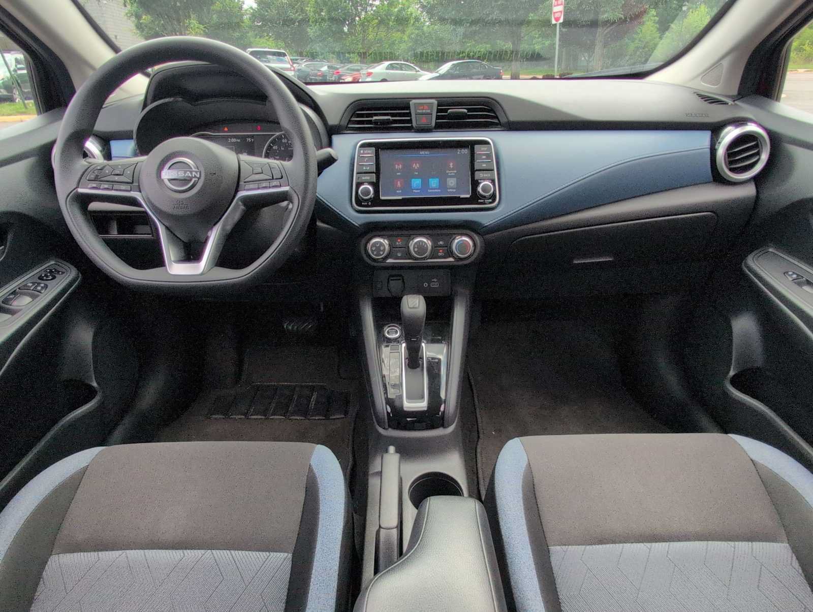 Used 2025 Nissan Versa SV FWD image 14